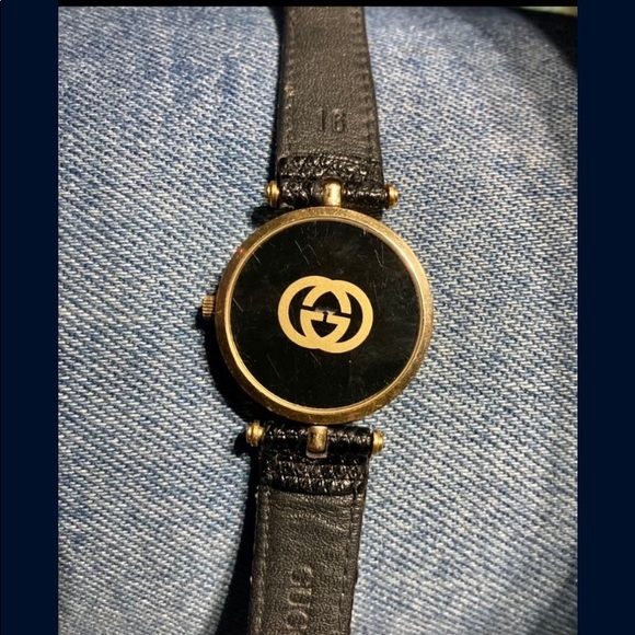 Vintage Gucci womens watch - Picture 2 of 3